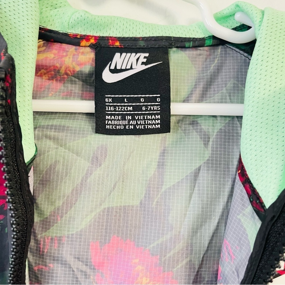 Nike Girls Botanical Print Windbreaker Jacket - Picture 7 of 7